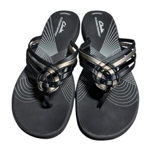Clark’s Black/Gold CloudStepper Sandals, 9